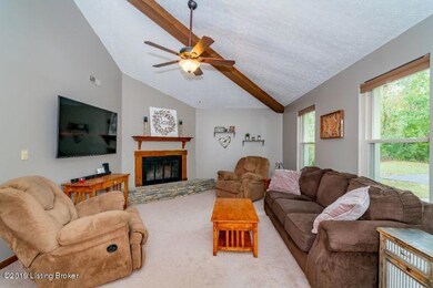 8209 Cortland Dr, Louisville, KY 40228 - photo 2