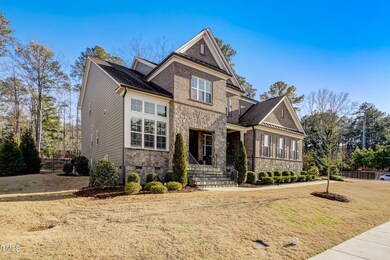 3-web-or-mls-Grand Highclere Way -001