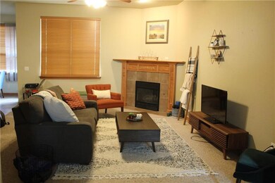 933 NE 30th St, Moore, OK 73160 - photo 4