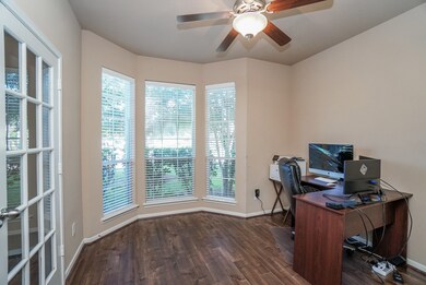 9419 Langley Springs Dr, Houston, TX 77095 - photo 4