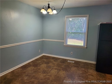 5415 Cactus Ct, Fayetteville, NC 28303 - photo 3