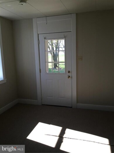 18910 Reidtown Rd, Hagerstown, MD 21742 - photo 2