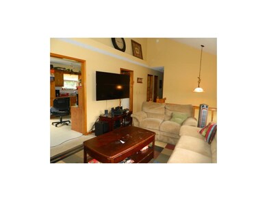 113 W Laredo Trail, Raymore, MO 64083 - photo 5