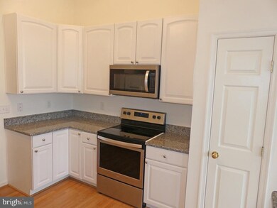 9603 Amberleigh Ln unit P, Perry Hall, MD 21128 - photo 3