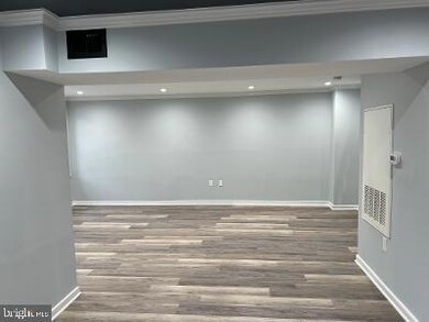 Lillian Court unit TH19, McLean, VA 22102 - photo 2