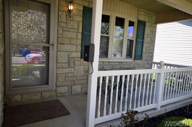 301 Cheyenne Dr, Wapakoneta, OH 45895 - photo 3