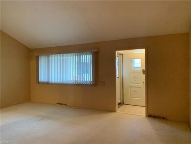 25420 Country Club Blvd unit 6-5, North Olmsted, OH 44070 - photo 4