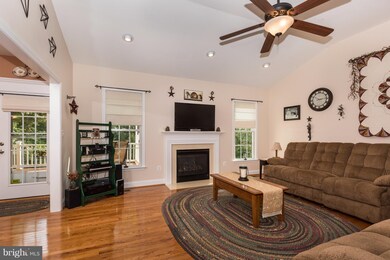 5873 Mineral Hill Rd, Sykesville, MD 21784 - photo 3