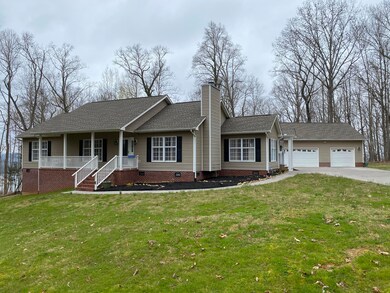 2756 W Gallaher Ferry Rd, Knoxville, TN 37932 - photo 2