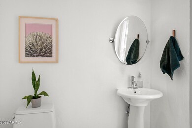 373 E Coronado Rd unit 1, Phoenix, AZ 85004 - photo 6