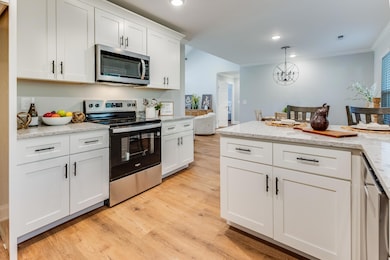 200 W Oak St, Rossville, GA 30741 - photo 6