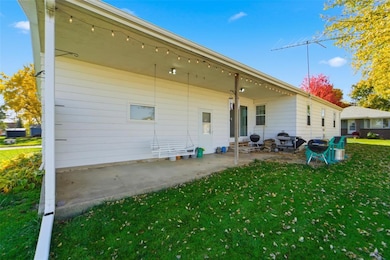 208 Union St, Pella, IA 50219 - photo 7