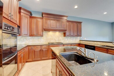 STUNNING Gourmet Kitchen