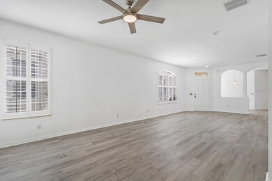 5926 Phoebenest Dr, Lithia, FL 33547 - photo 6