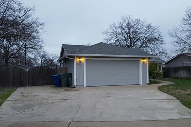 Large Driveway/RV