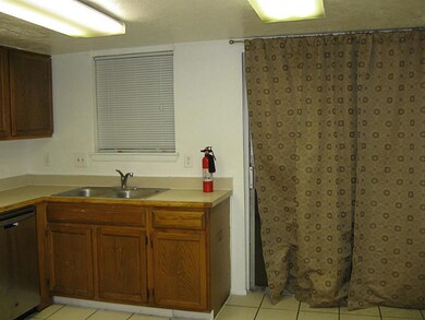 8526 Carriage Creek Dr, Houston, TX 77064 - photo 5