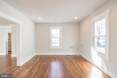 142 Saint Charles St, Drexel Hill, PA 19026 - photo 7