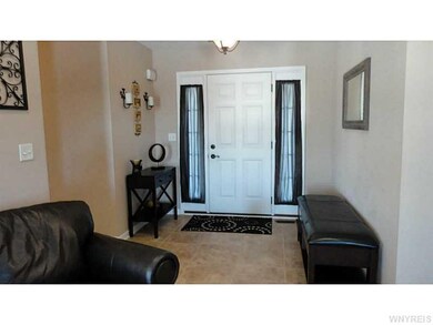 Foyer. Greet your guests in the open and airy foye