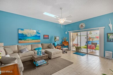 10556 W Ocotillo Dr, Sun City, AZ 85373 - photo 6