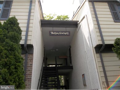 5 Button Gwinett Bldg unit 5, Blackwood, NJ 08012 - photo 2