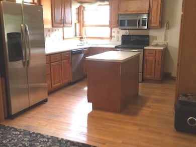 932 25th St, La Salle, IL 61301 - photo 7