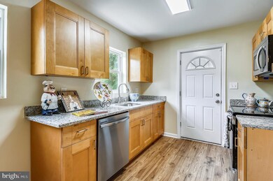 2212 Breton Dr, District Heights, MD 20747 - photo 2