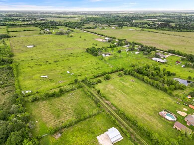 2217 County Road 165, Alvin, TX 77511 - photo 3