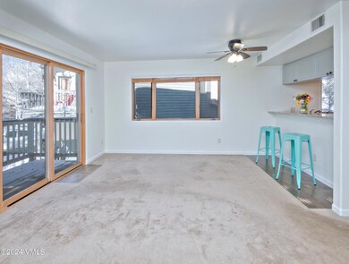 215-W-BC-Blvd-B-16-MLS_04