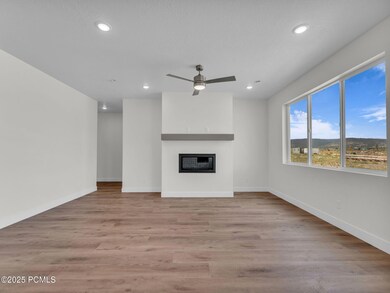 5-web-or-mls-7042-woods-rose-dr