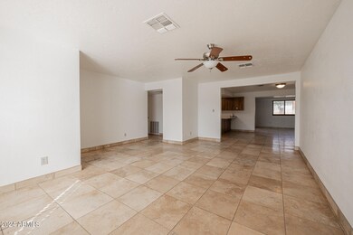 1566 W Lawrence Ln, Phoenix, AZ 85021 - photo 4
