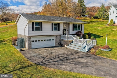 12507 Thornfield Cir NE, Cumberland, MD 21502 - photo 3