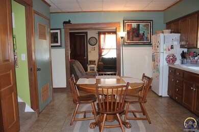 507 Orange St, Rossville, KS 66533 - photo 4