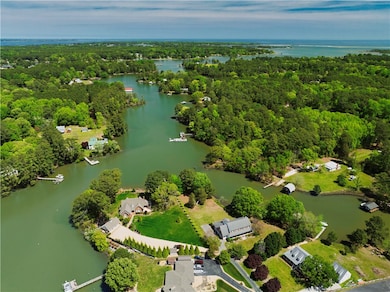 410 Oakley Pointe Ln, Mathews, VA 23109 - photo 7