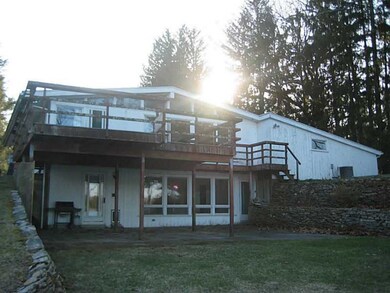 86 Coolridge Rd, Johnston, RI 02828 - photo 2