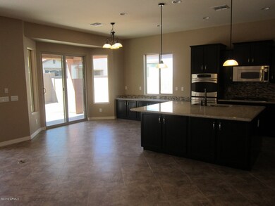 kitchen-nook (with bay window)