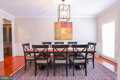 42277 Providence Ridge Dr, Chantilly, VA 20152 - photo 6