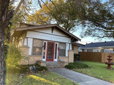 215 S Grand Ave, Gainesville, TX 76240 - photo 3