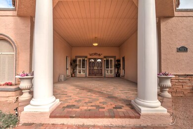 4120 E Fairview Cir-5