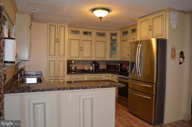 112 Wisteria Ln, Penns Grove, NJ 08069 - photo 6