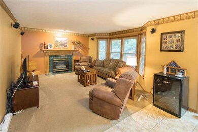 785 Hollyview Dr, Sheffield Lake, OH 44054 - photo 7