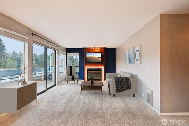 12300 33rd Ave NE unit 402, Seattle, WA 98125 - photo 2