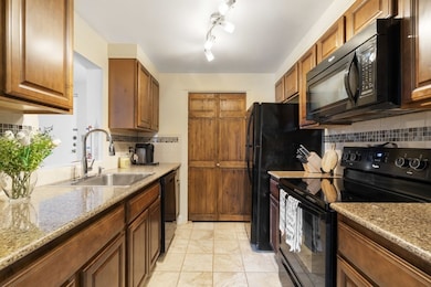 60 Greentree Ln unit 41, South Weymouth, MA 02190 - photo 6