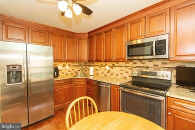 517 Bassett Ln, Norristown, PA 19403 - photo 6