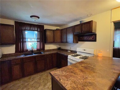 104 N Indiana St, Roachdale, IN 46172 - photo 4