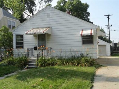 1809 S Genesee Dr, Lansing, MI 48915 - photo 2