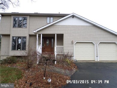 211 Hooton Rd, Mount Laurel, NJ 08054 - photo 2