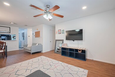 Living room-4