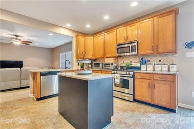 3901 Quiet Stream Dr, Concord, NC 28025 - photo 4