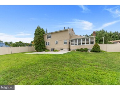1 Bently Dr, Sewell, NJ 08080 - photo 2
