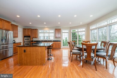 43427 Mountcastle Dr, Chantilly, VA 20152 - photo 2